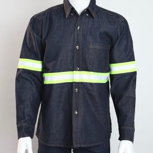 Camisa de mezclilla con reflejante