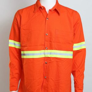 Camisa de gabardina con reflejante